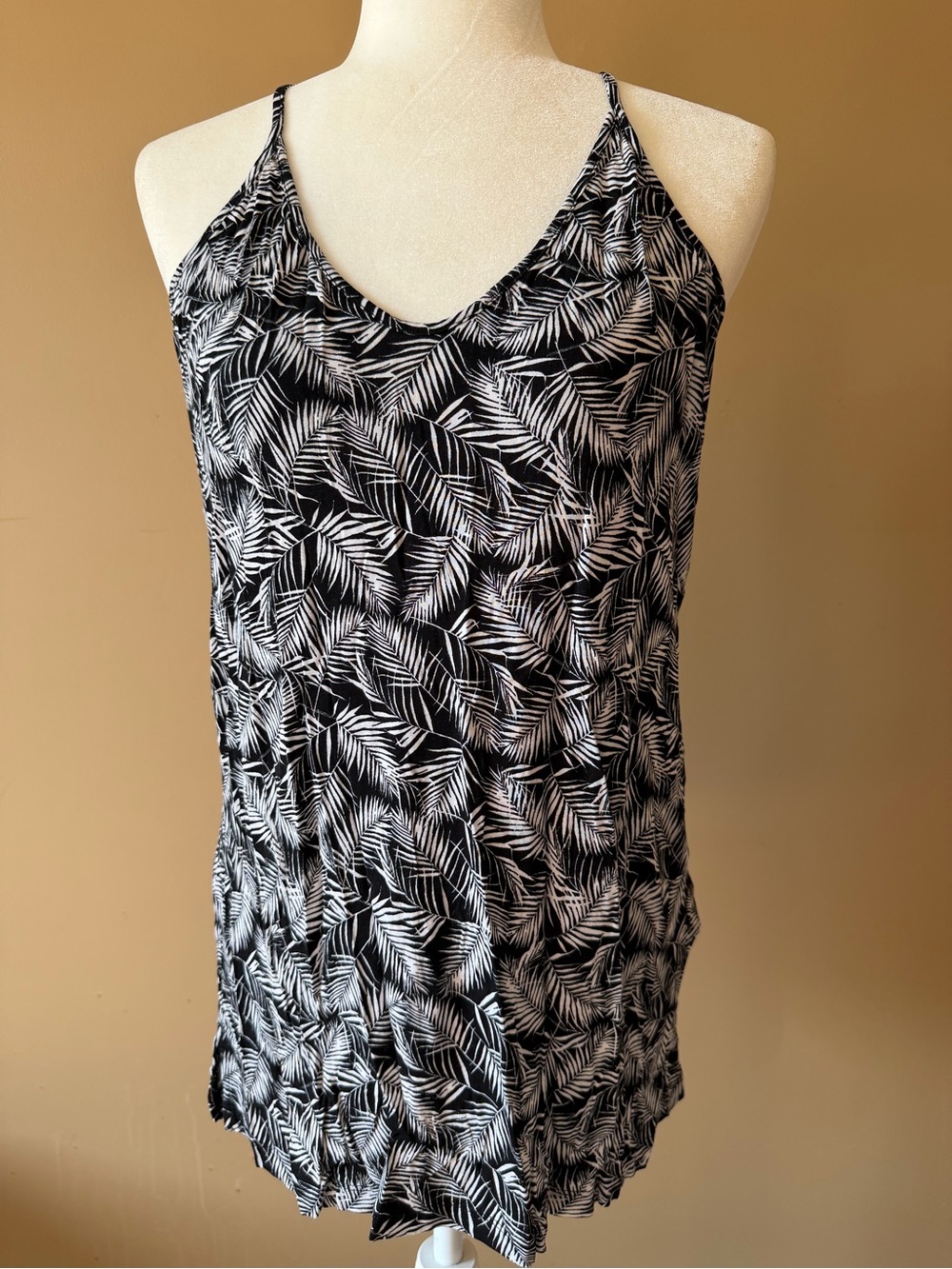 Old Navy Black & White Tropical Palm Leaf Strappy Halter Tank Top
